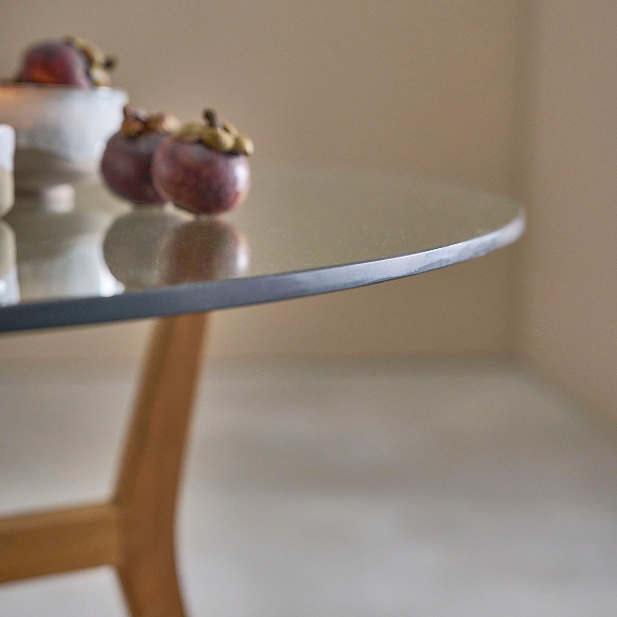 TRISTAN - Tavolo rotondo in teak massello per 4 pers.