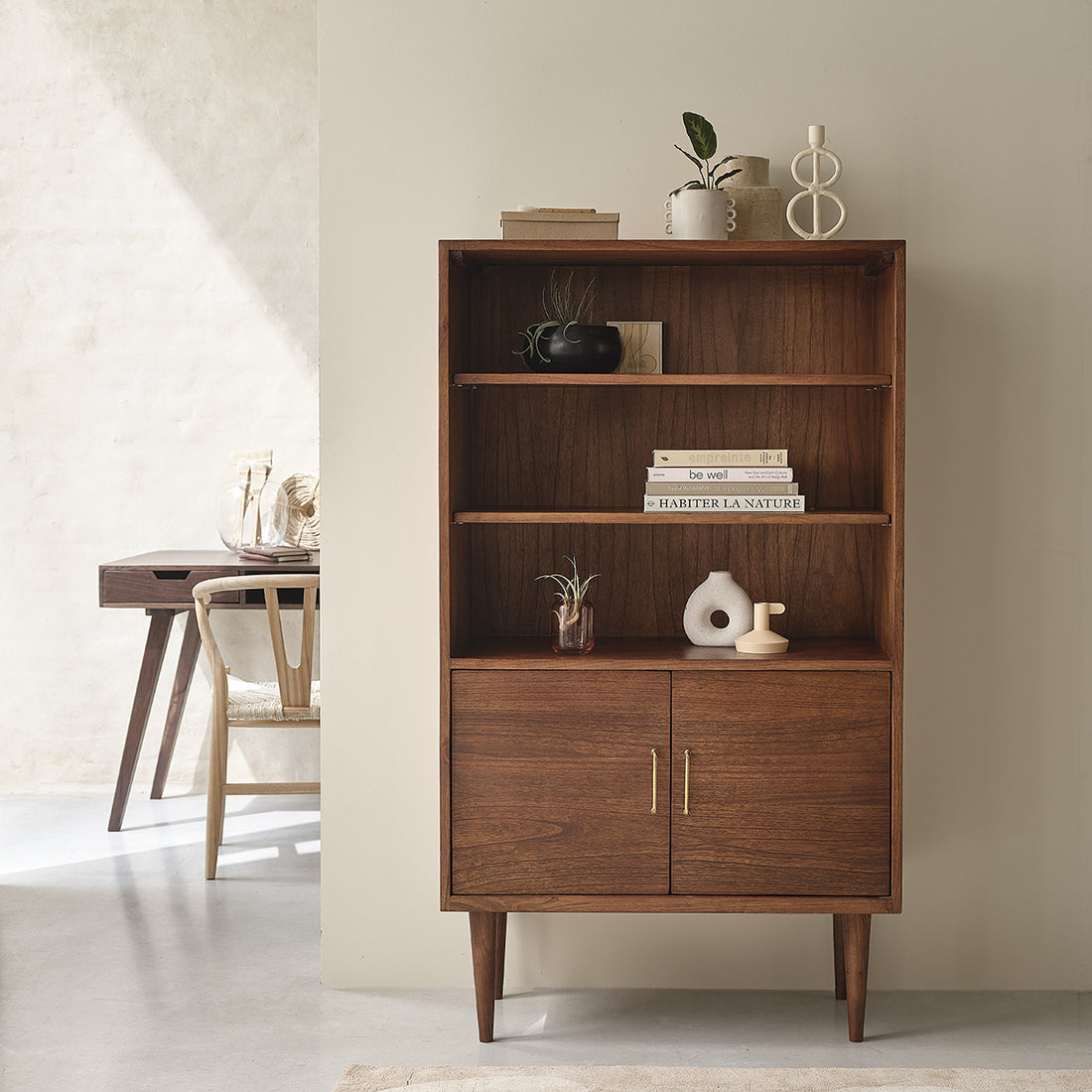 VINTAGE - Libreria in mindi massello con finitura in noce 85 cm