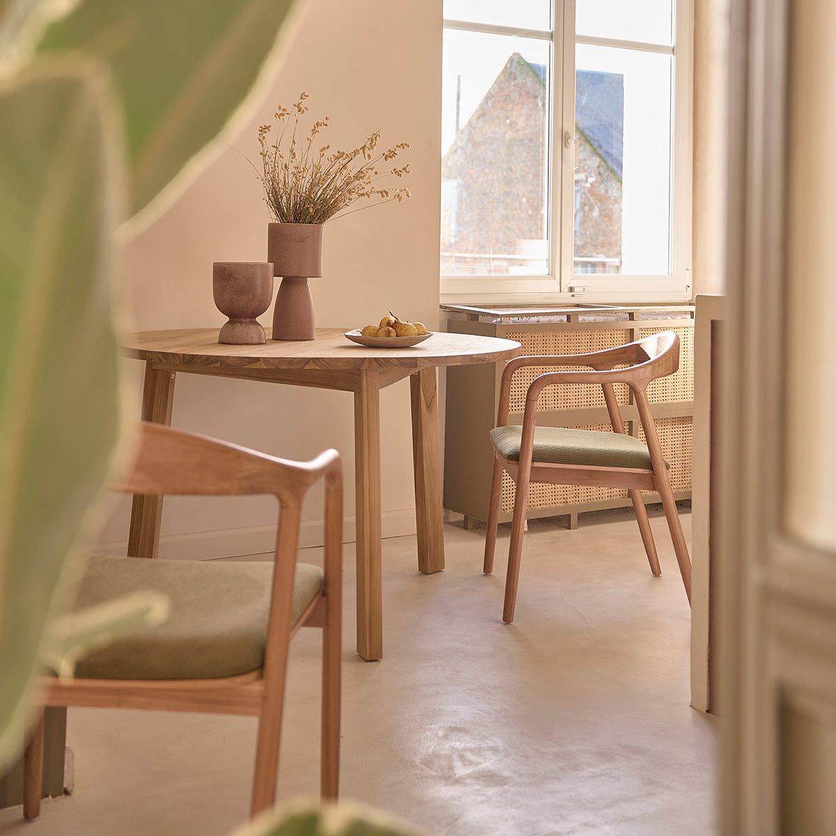 ALDO - Tavolo rotondo in teak massello per 4 pers.