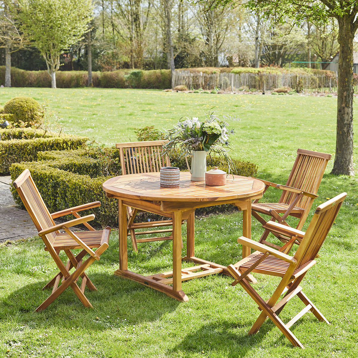 BALI - Ausziehbare Gartenmöbel aus geöltem Teakholz 4/8 Sitze