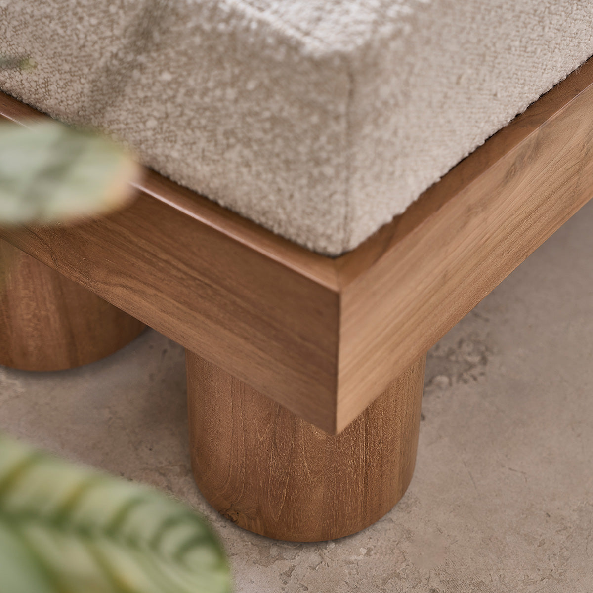 THÉODORE - Panca in teak massello e tessuto bouclé 140 cm