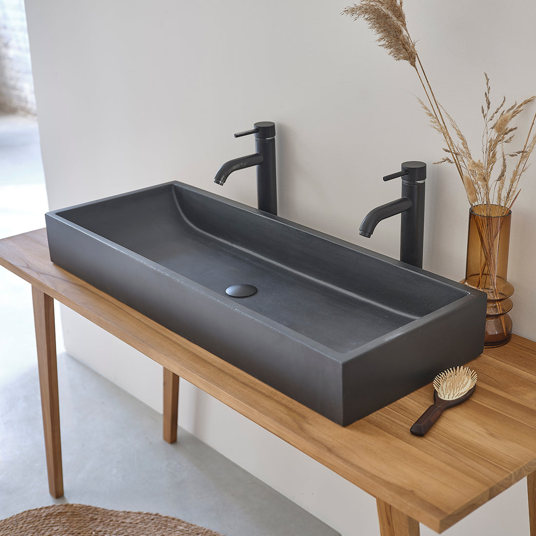 IRIS - Vasque en béton noir 100x37 cm