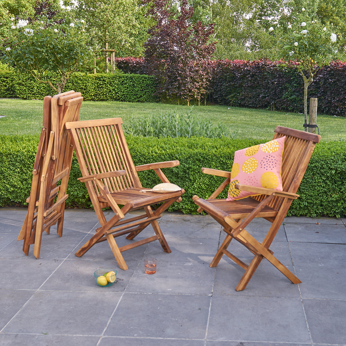 BALI - Klappbarer Gartensessel massives geöltes Teakholz (4er Set)