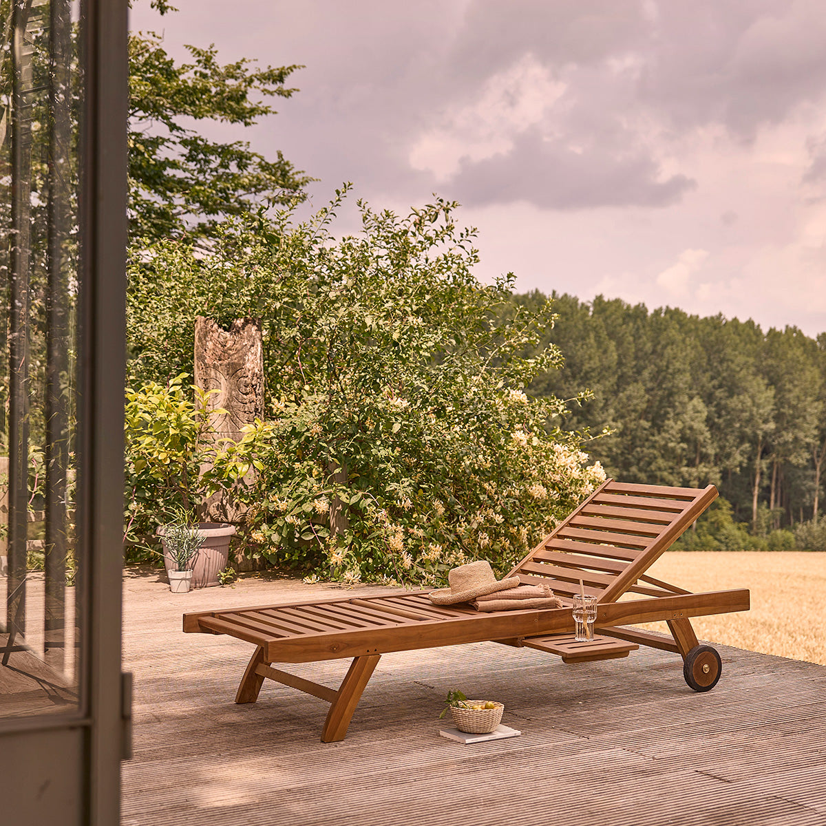 BALI - Sonnenliege aus massivem, geöltem Teakholz