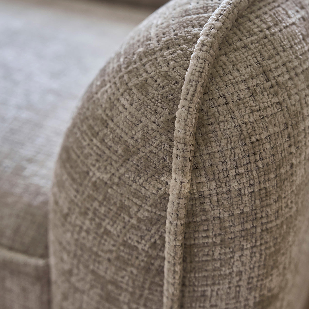 HECTOR - Gerades 3-Sitzer-Sofa aus beigefarbenem strukturiertem Samt