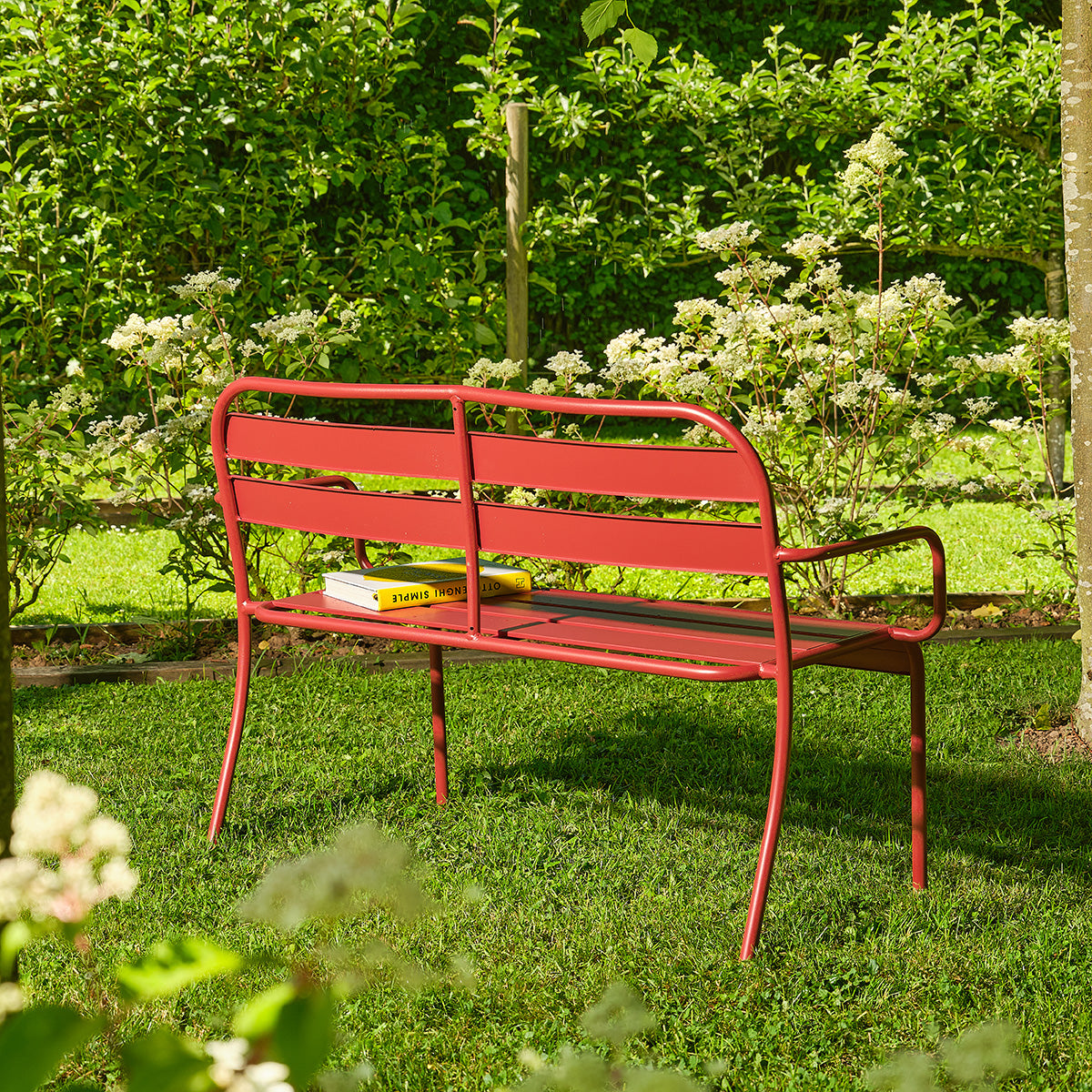 Banc de jardin en aluminium framboise