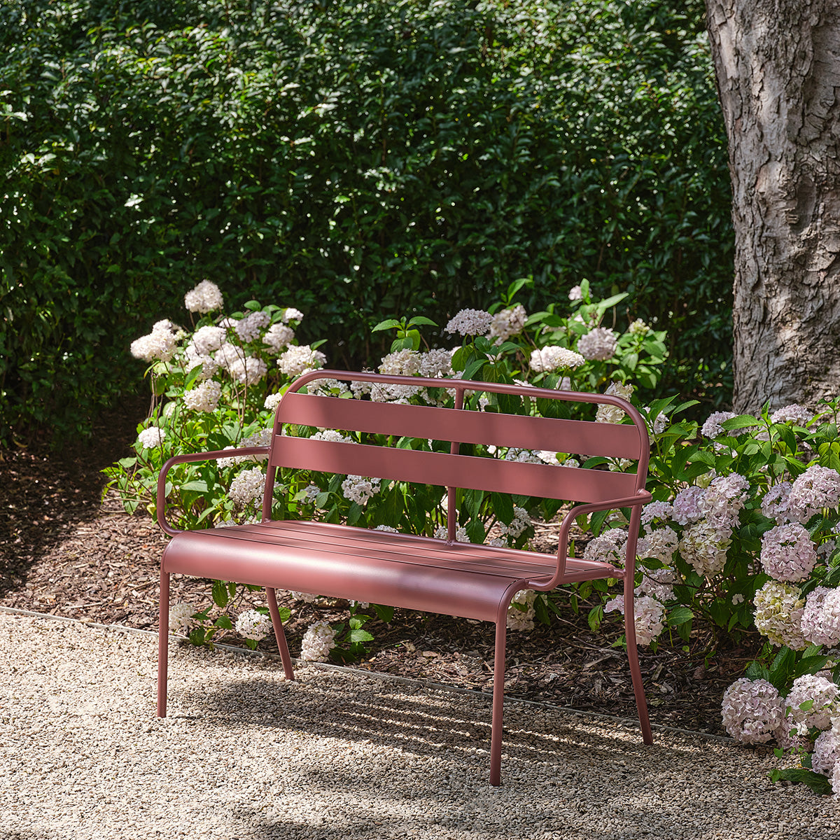 Banc de jardin en aluminium framboise