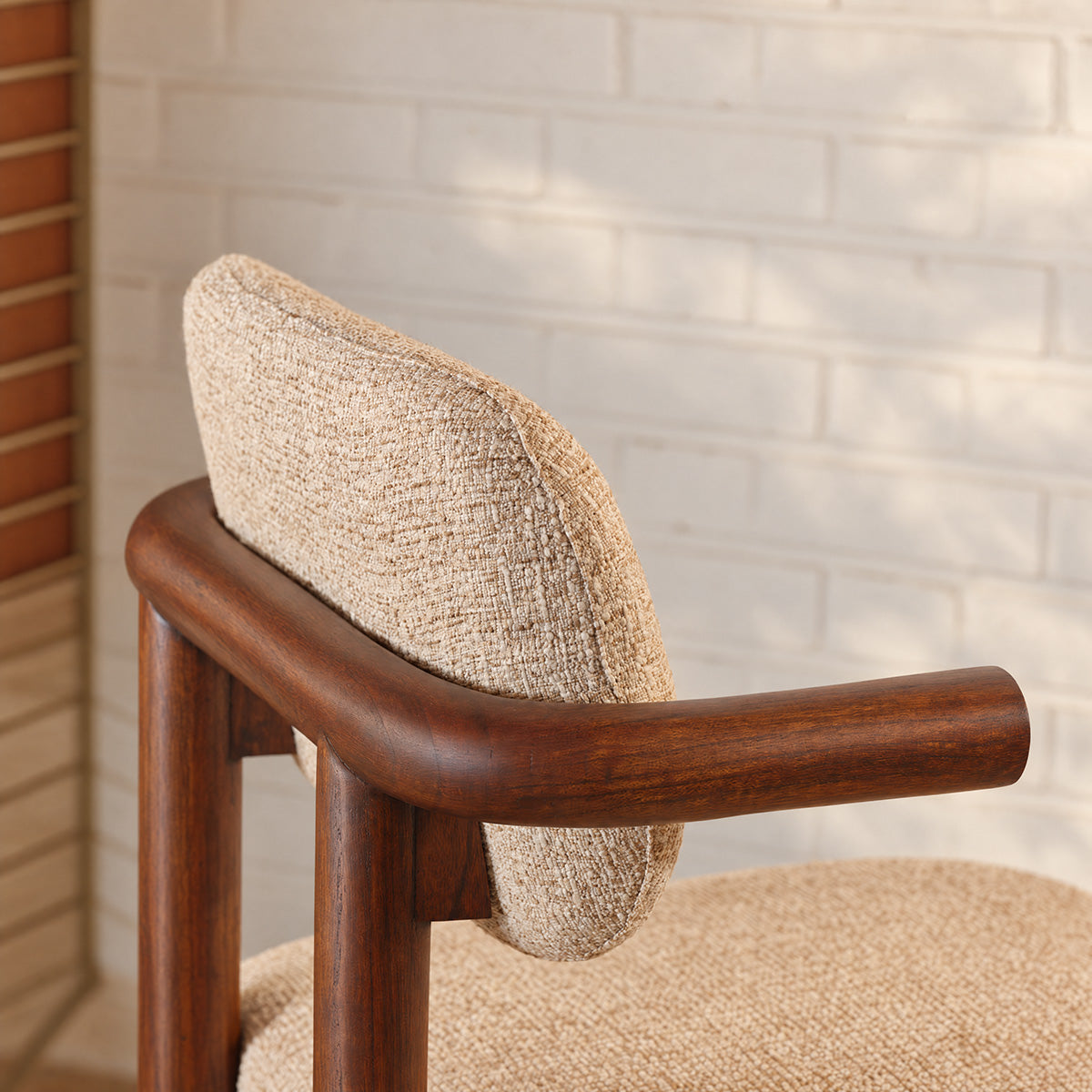 CHA0018-chaise_en_mindi_massif_et_tissu_texture_beige_chine-06.jpg