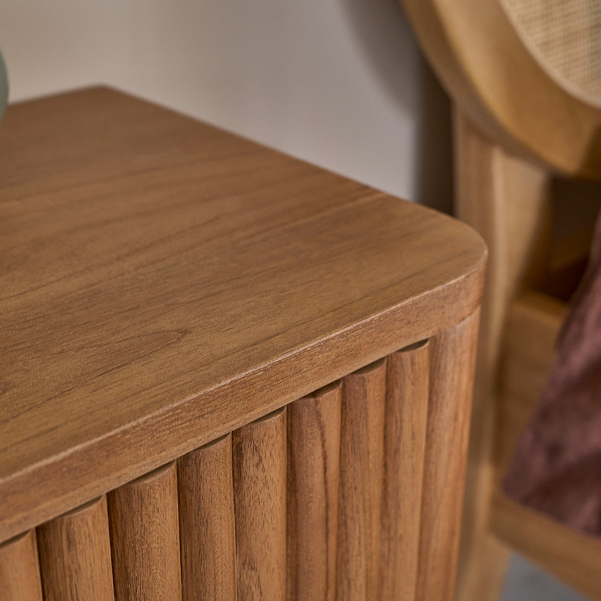 COLINE - Table de chevet en bois de teck