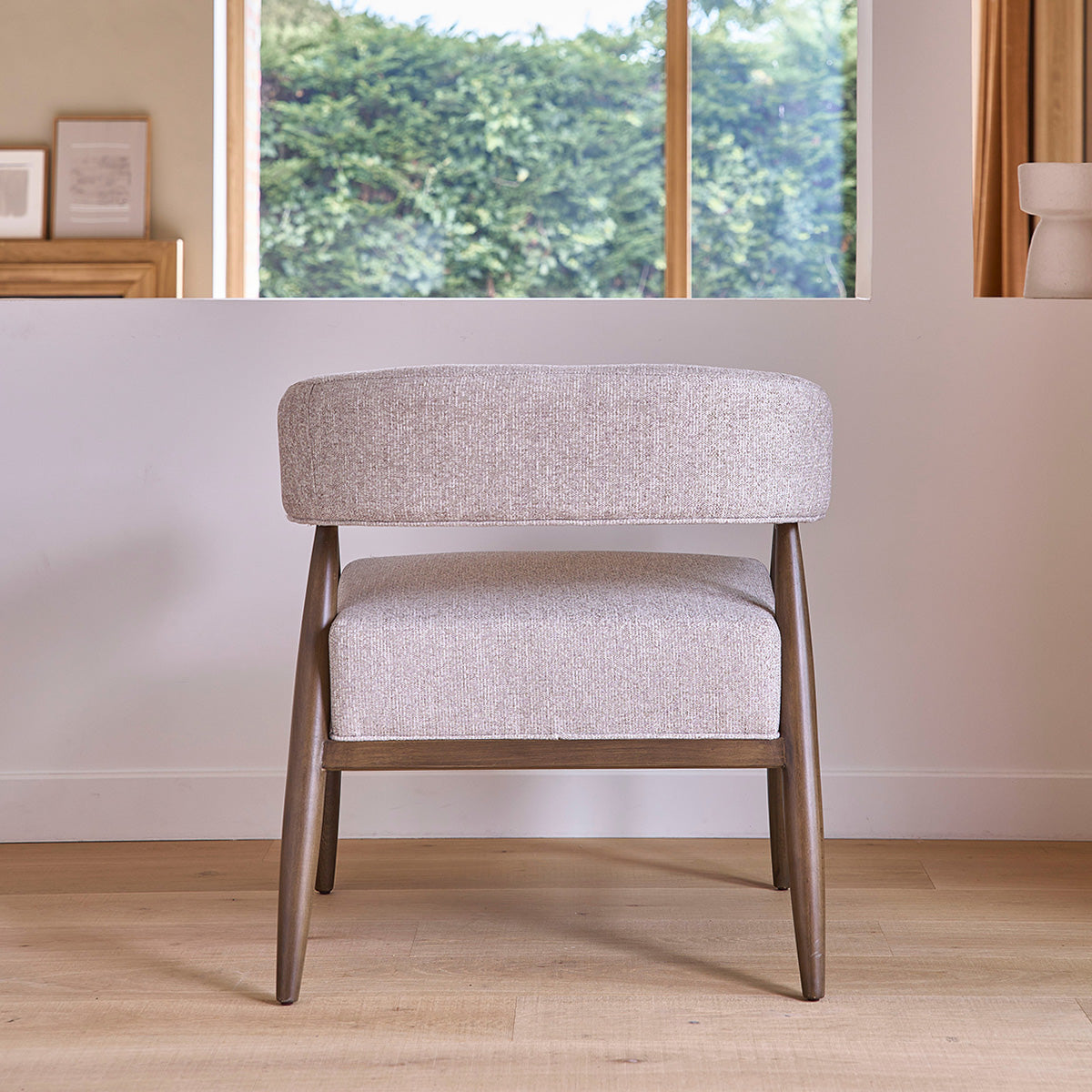 ÉLOI - Fauteuil en bois massif et tissu texturé beige chiné