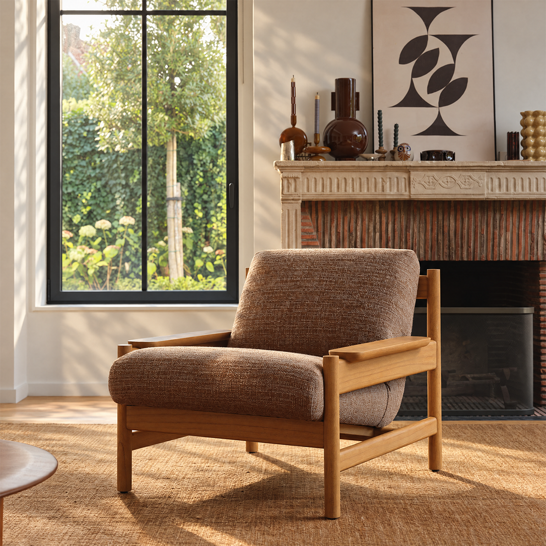 MARCEL - Fauteuil en mindi massif naturel et tissu texturé cappuccino