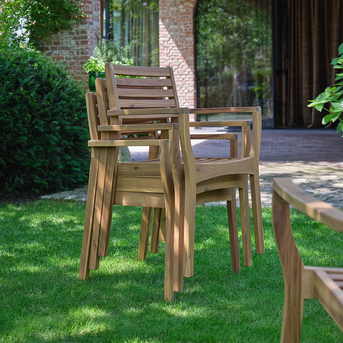 MILOS - Fauteuil de jardin en acacia massif huilé (lot de 4)