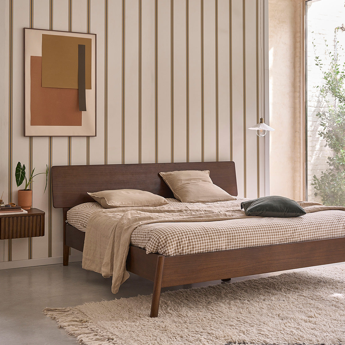 VINTAGE - Holzbett aus Mindi-Holz mit Walnuss-Finish, 180 cm, mit Lattenrost