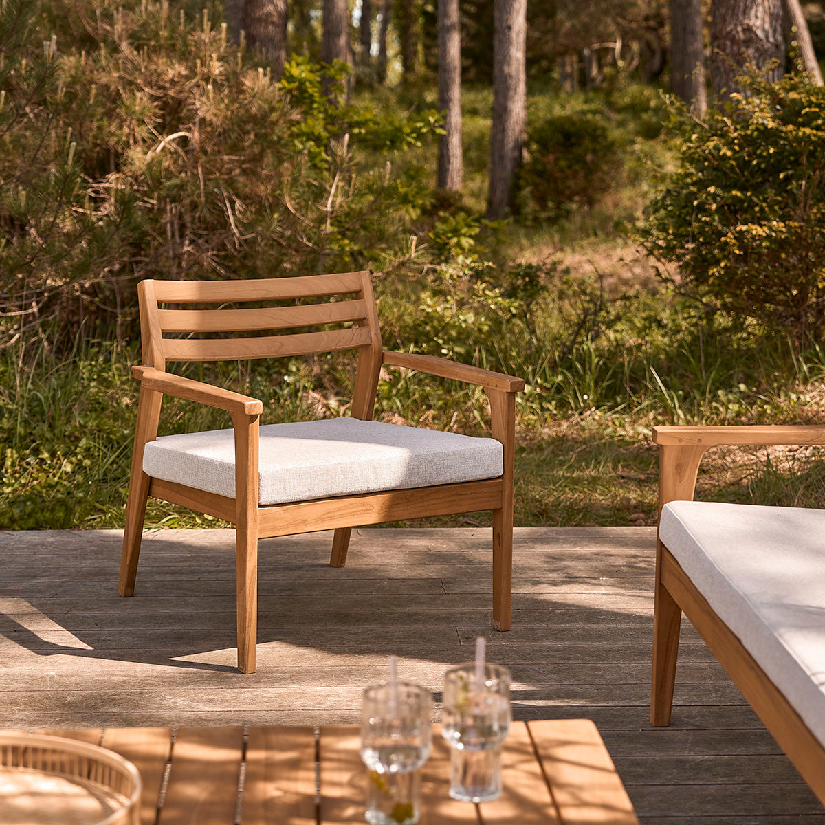 BARI - Set di mobili da giardino bassi in teak massello