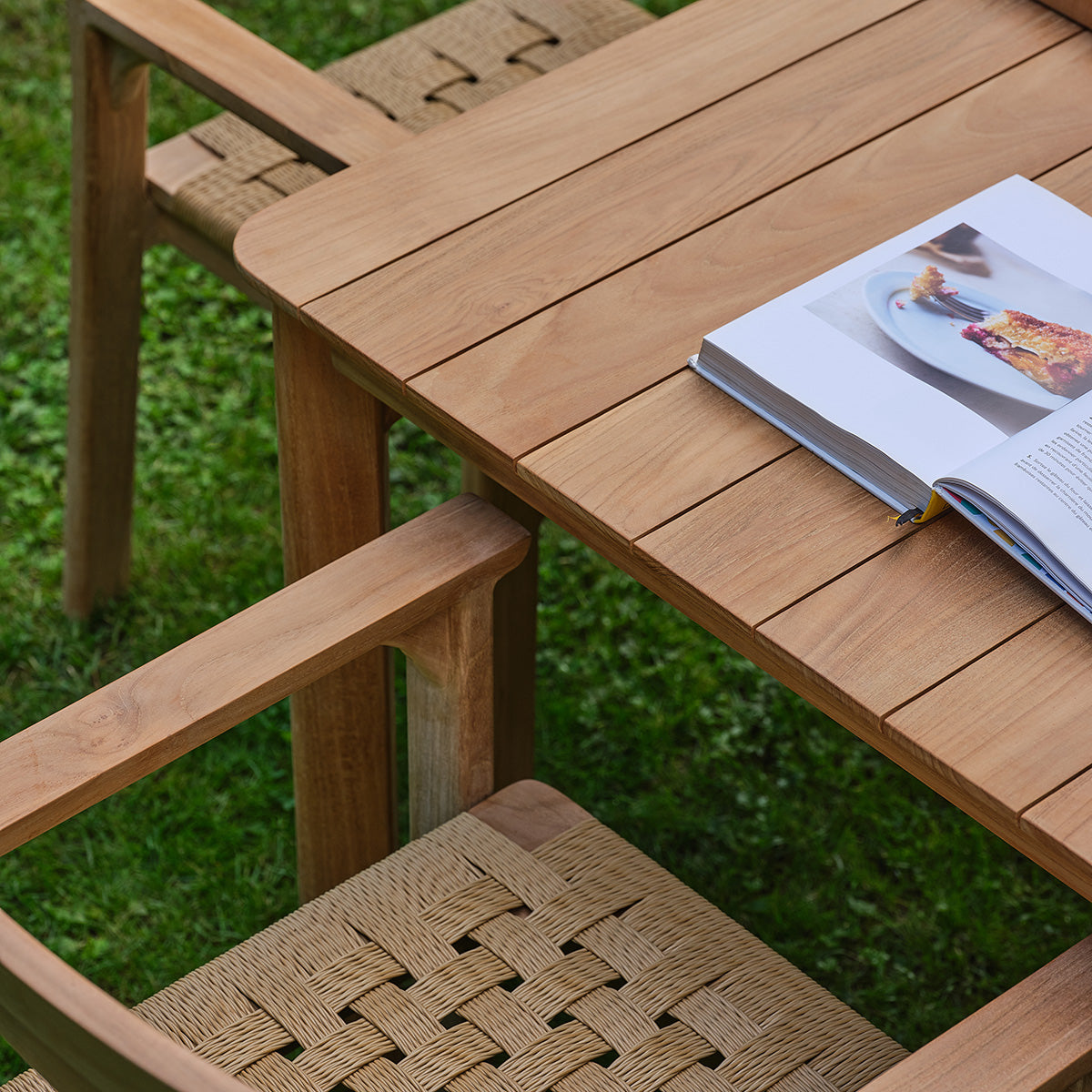 PIANA - Gartenmöbel aus massivem Teakholz und Rattan für 4 Personen