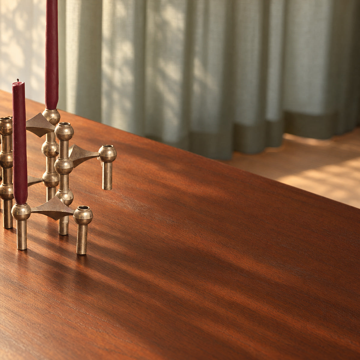 ALVAR - Table en mindi 8 pers.