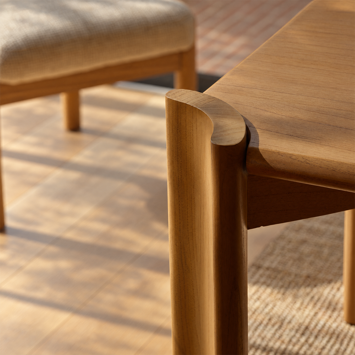 ALVAR - Table en mindi naturel 8 pers.
