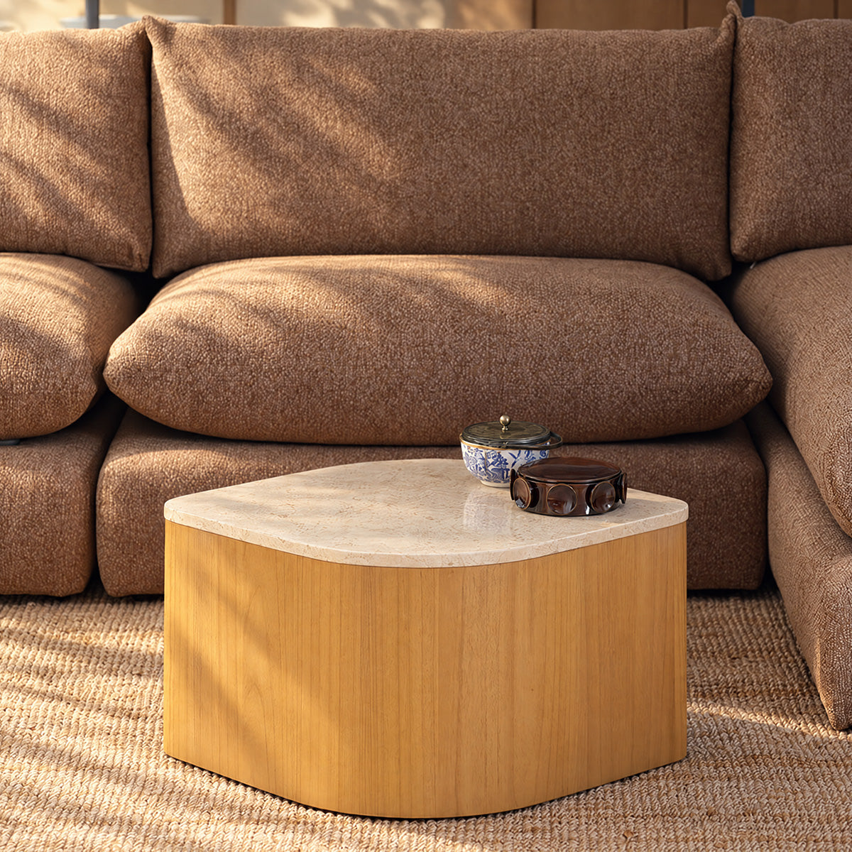 ADA - Tavolino in legno massello di mindi naturale e marmo, 74,5 cm