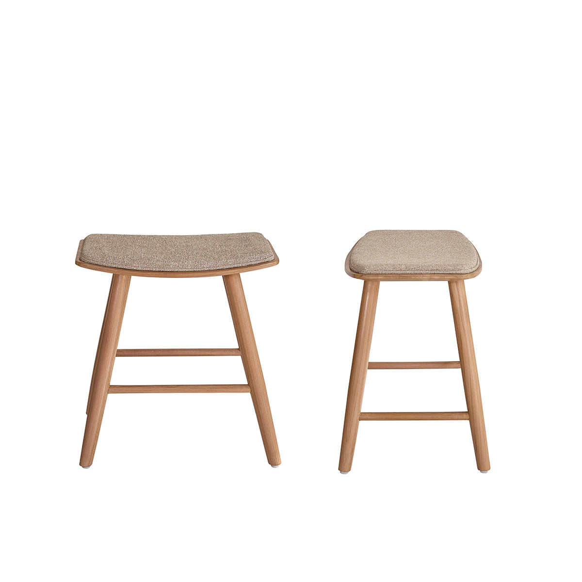 AMBRE - Lot de 2 tabourets de bar en teck massif et velours grège 45 cm