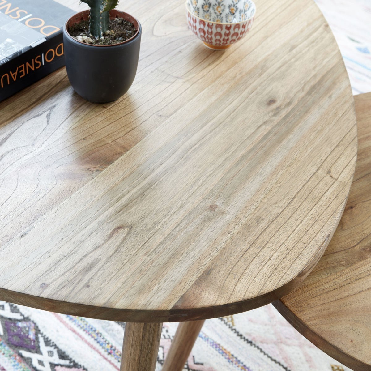 ODDA - Lot de 2 tables basses en mindi massif