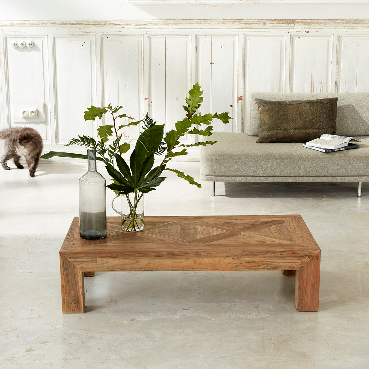 CARGO - Couchtisch aus recyceltem massivem Teakholz 120 cm