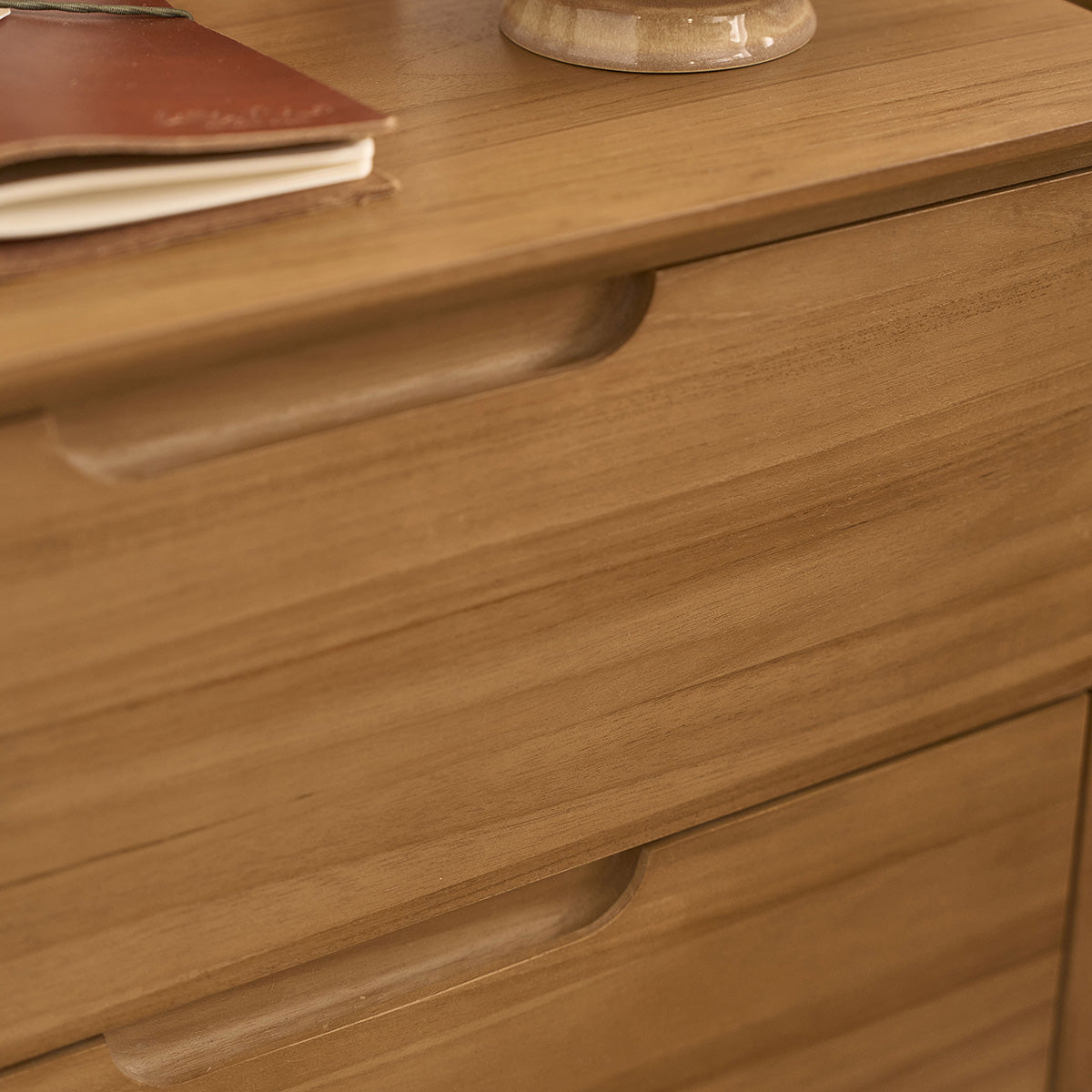 GUSTAVE - Table de chevet en teck massif 50 cm