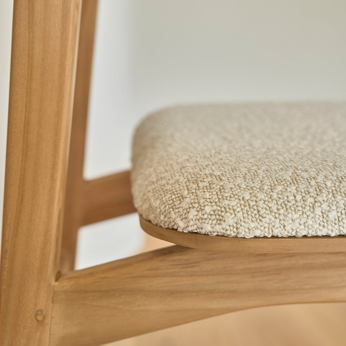 ADELE - Lot de 2 chaises en teck massif assise bouclette