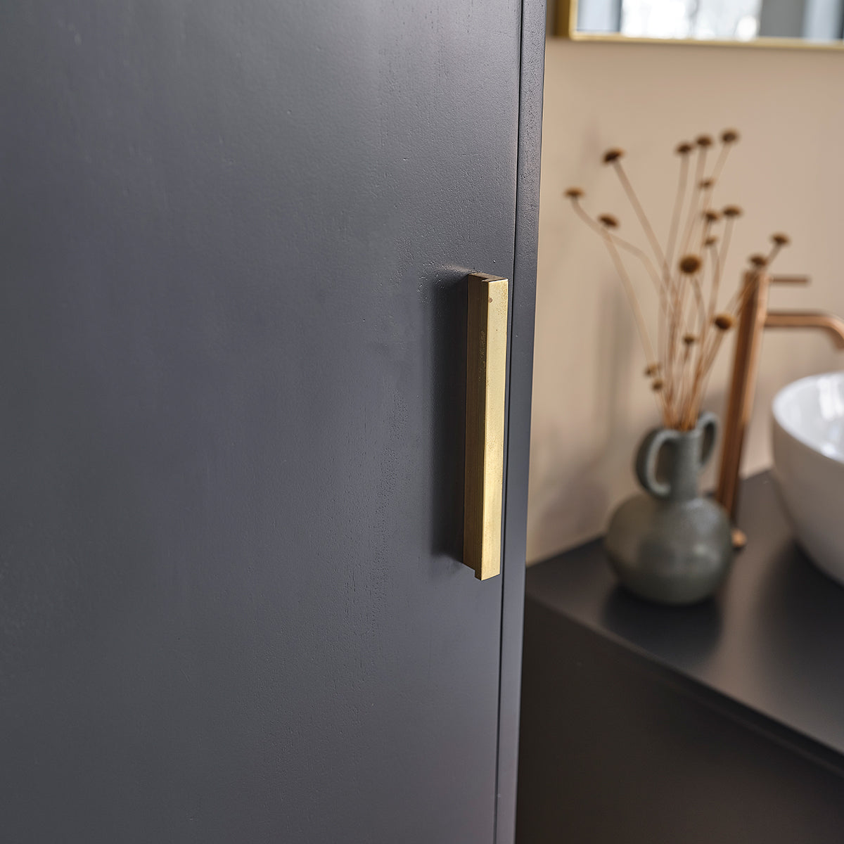 LUNA - Colonna bagno nera in legno di acacia 130