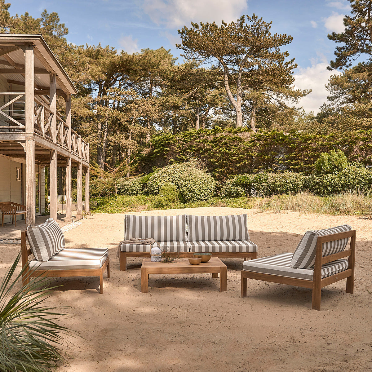PALMA - Salon de jardin en teck massif rayé