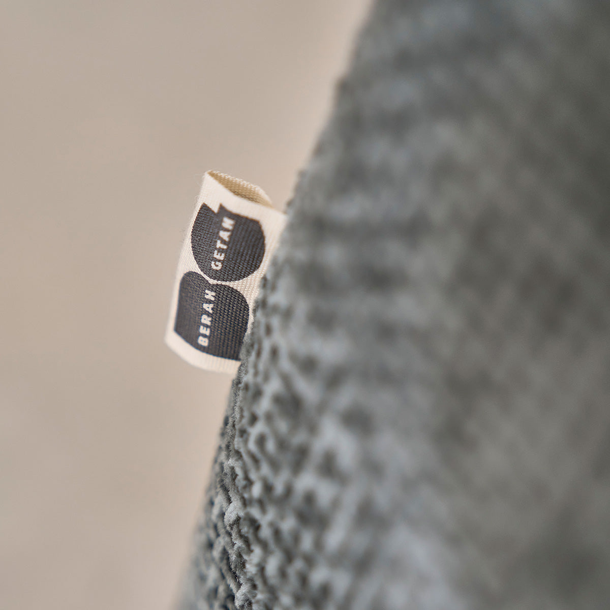 ALPHONSE - Canapé droit 3 places en velours tressé vert de gris