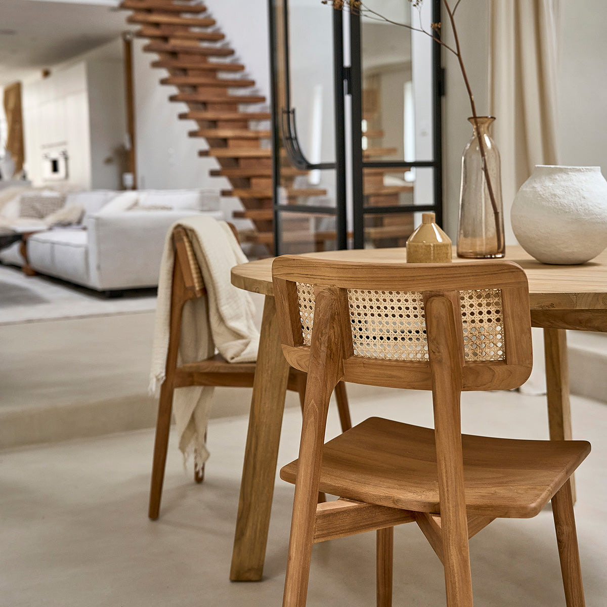 ALDO - Tavolo rotondo in teak massello per 4 pers.