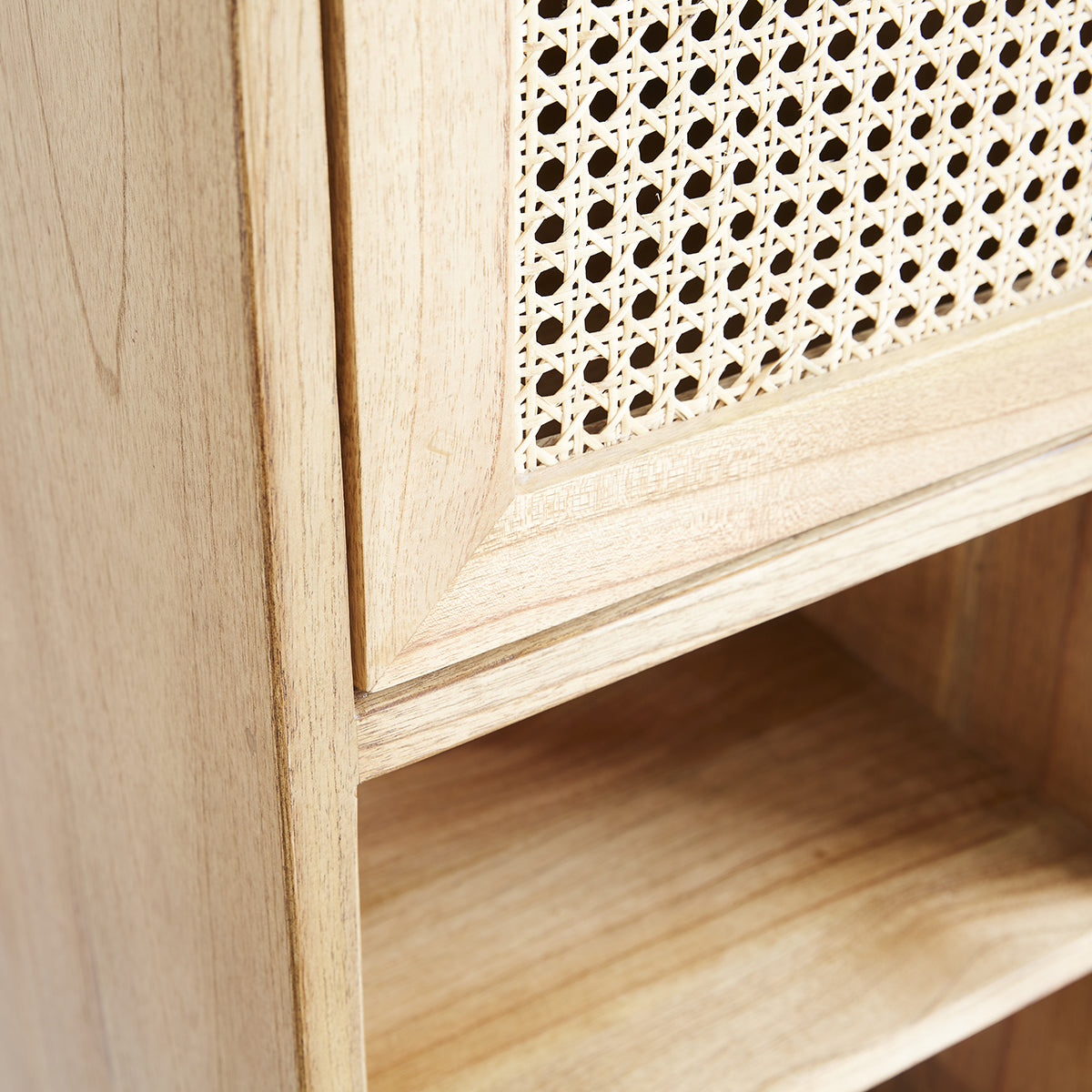 HANA - Colonne de salle de bain en mindi massif et cannage 150 cm