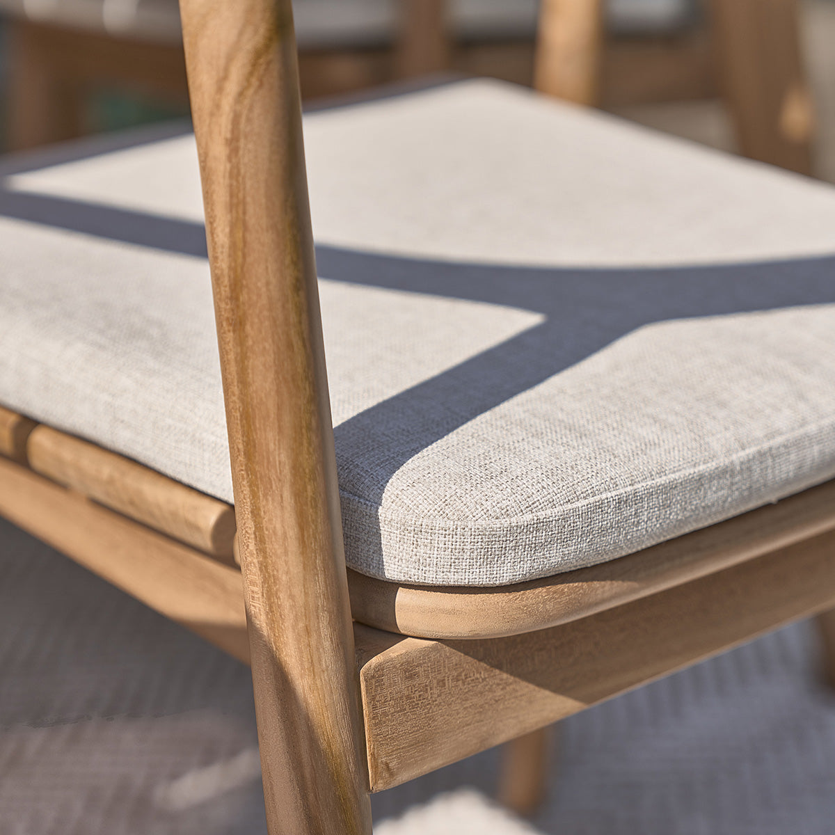 AMBRE - Set di mobili da giardino in teak massello con tavolo allungabile 6/8 pers.