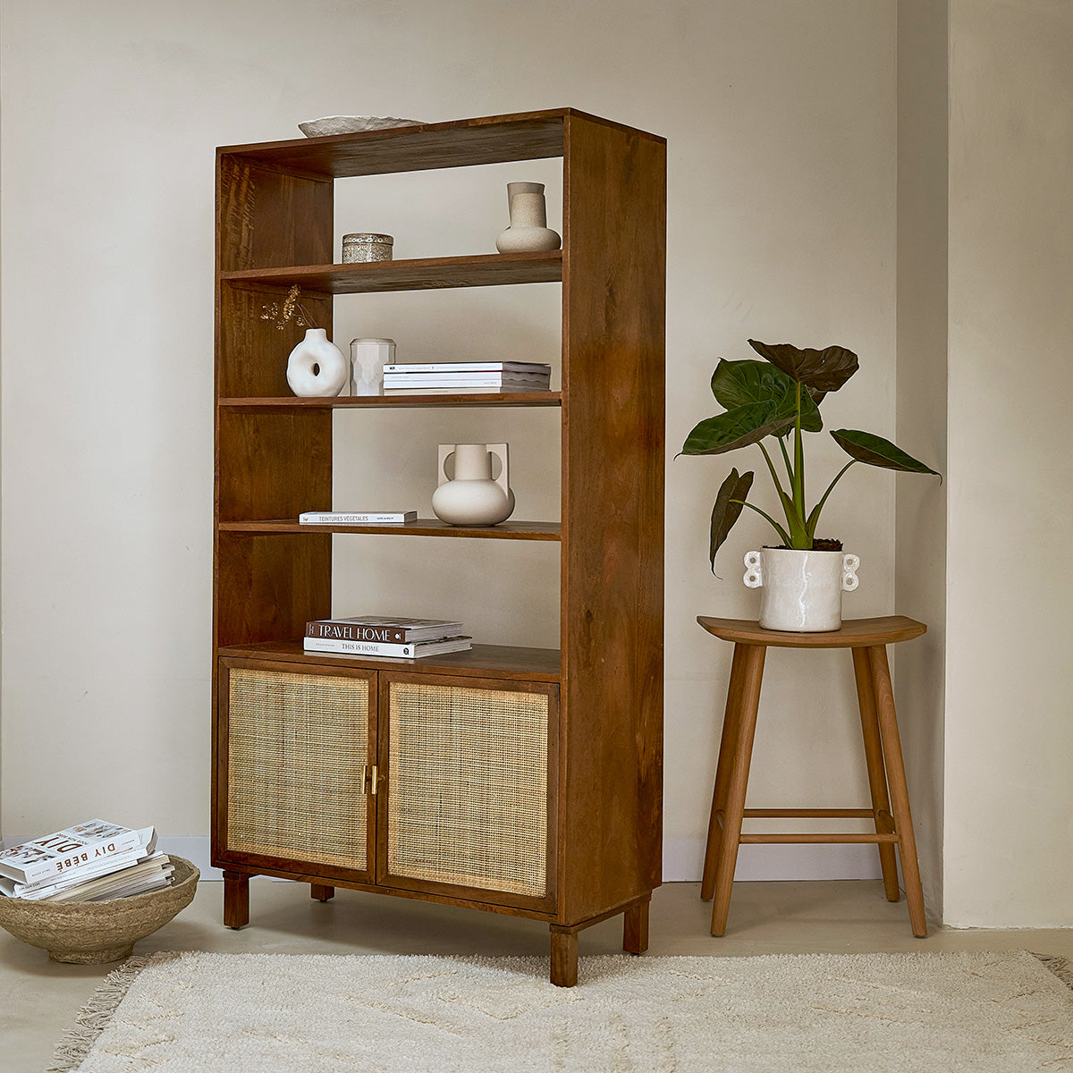 RAPHAEL - Libreria in mango e midollino finitura e noce 170 cm