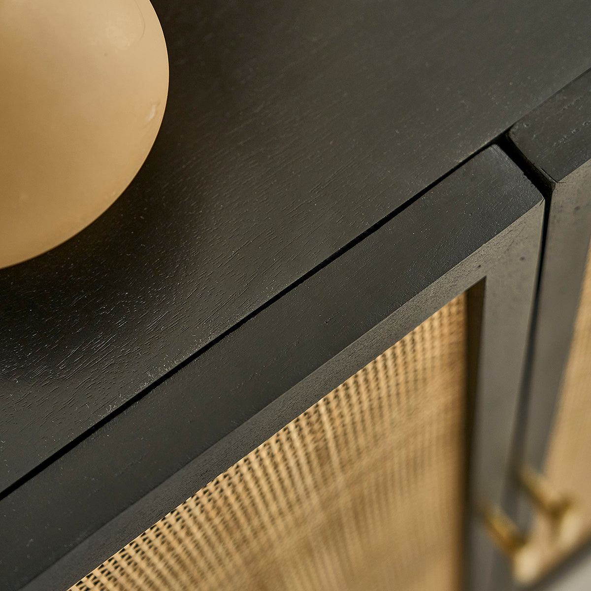 BLAISE - Credenza in mango massello nero e midollino 68 cm