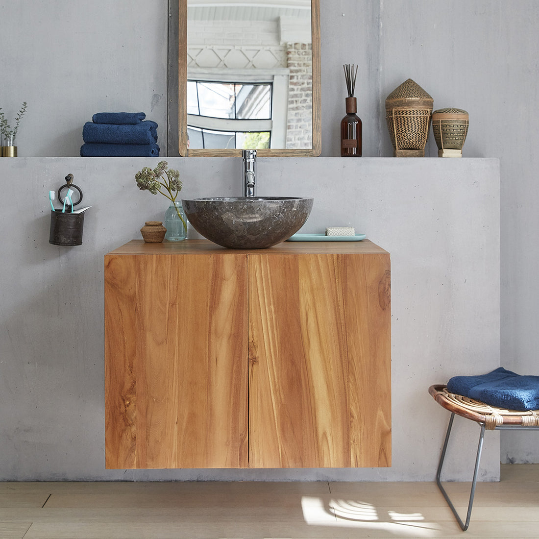 MAË - Mobile sospeso in teak massello da 80 cm