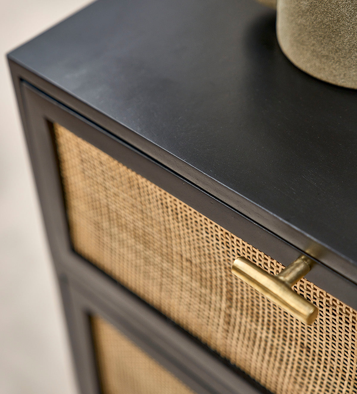 BLAISE - Commode en manguier massif et cannage noire 90 cm