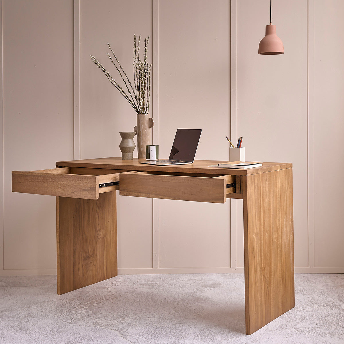 TRISTAN - Schreibtisch aus massivem Teakholz 130 cm