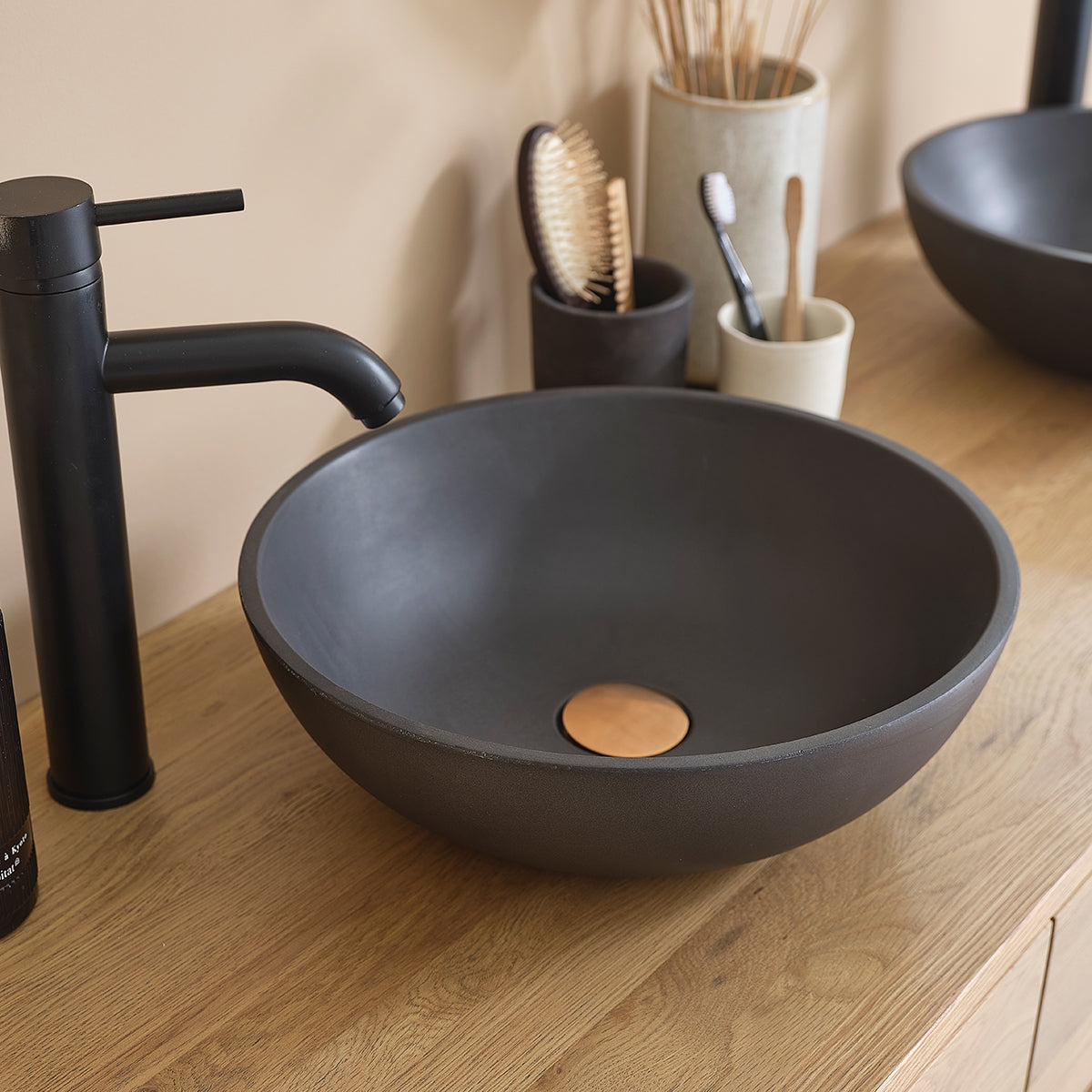 PURE - Lavabo in cemento grigio Ø37 cm