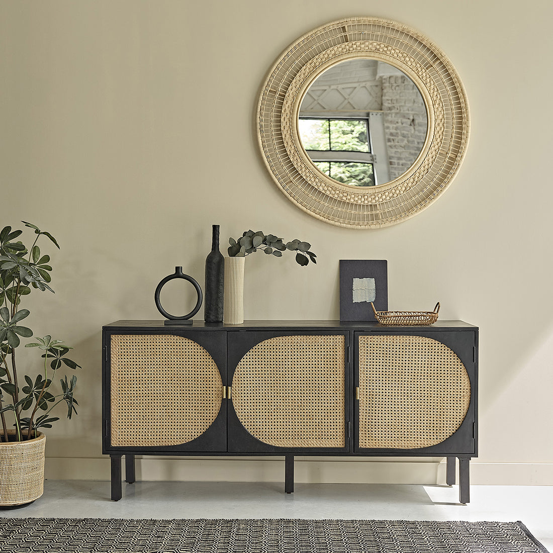 ZULMA - Sideboard aus massivem Mangoholz und mit Rohrgeflecht 160 cm