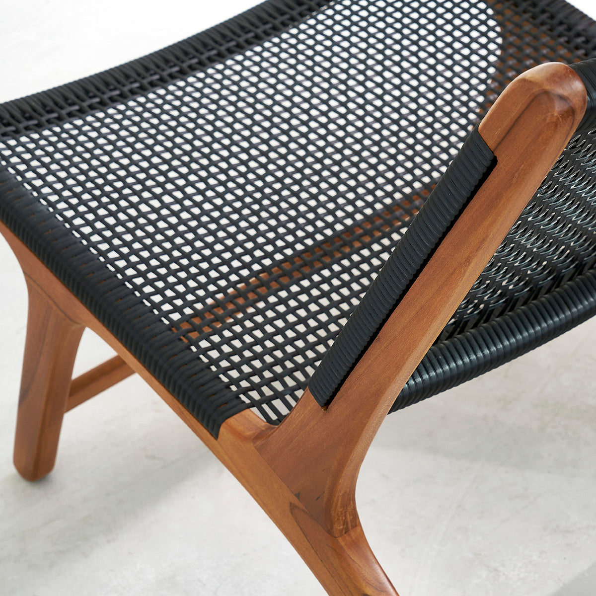 LINA - Poltrona in teak massello e tessuto intrecciato