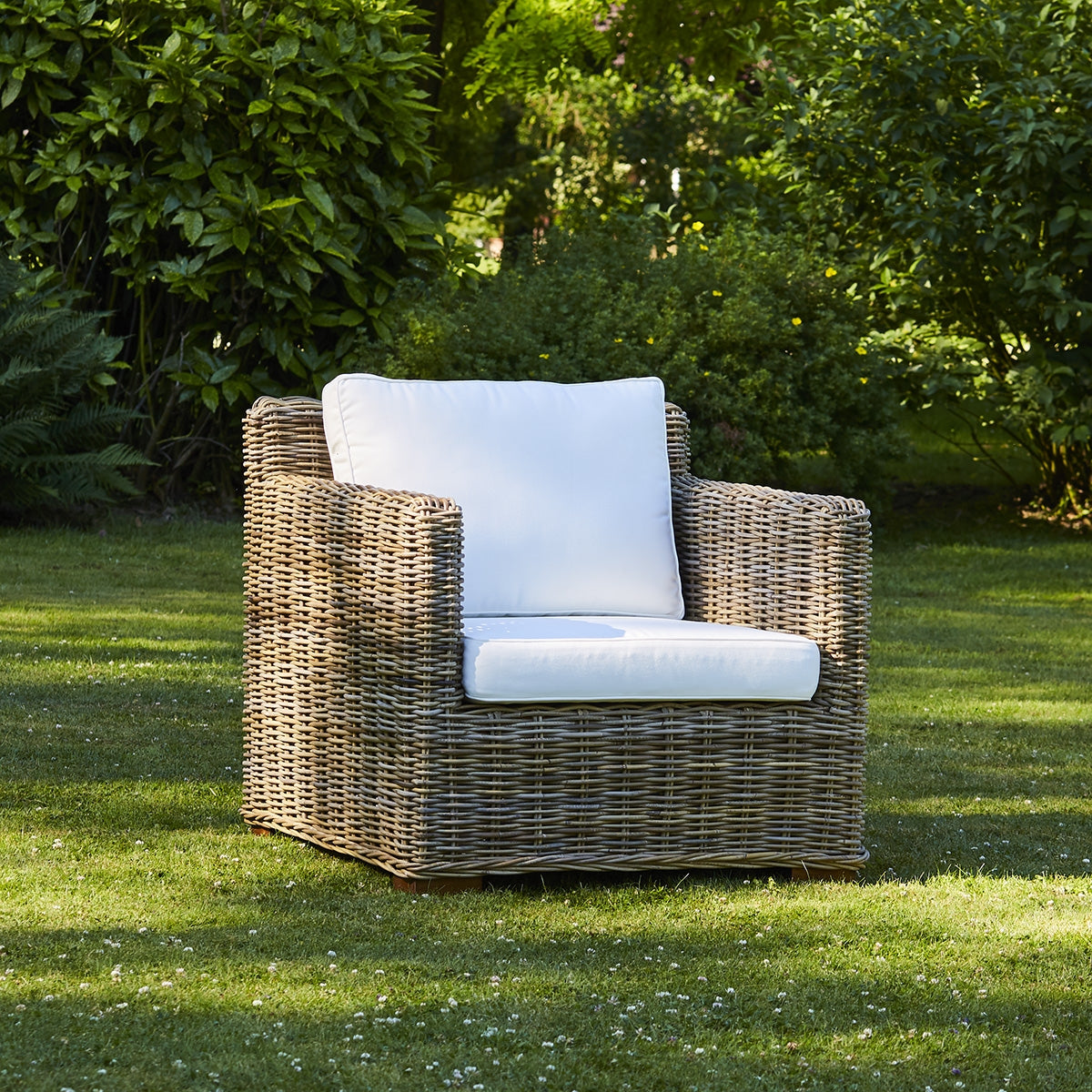 10211-fauteuil_de_jardin_en_kubu_naturel-01.jpg