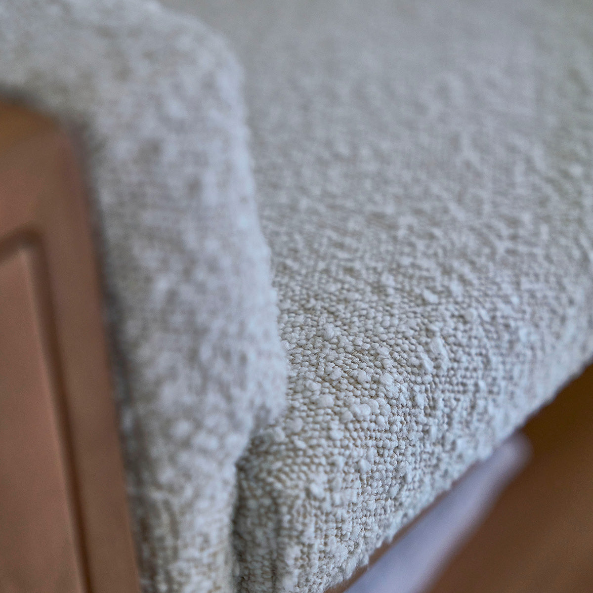 SERENE - Bank aus massivem Teakholz und Bouclé-Stoff 120 cm