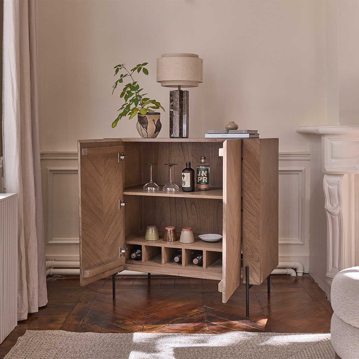 CALIX - Barmöbel aus massivem Mindi und Metall mit Nussbaum-Oberfläche 100 cm