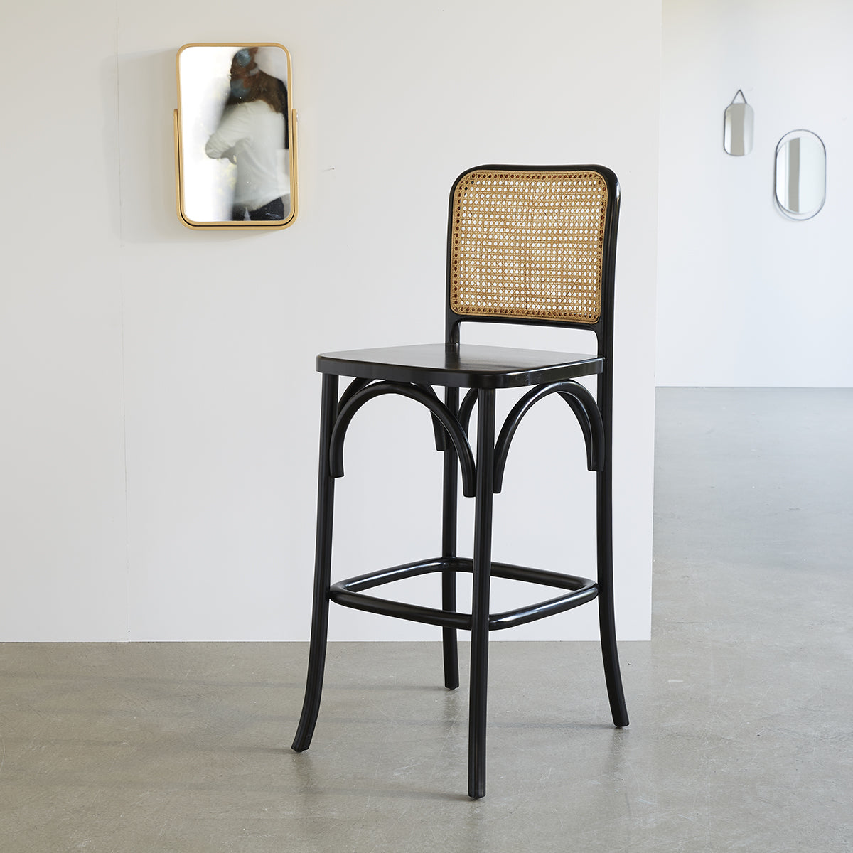 ARON - Tabouret de bar en acajou massif et cannage