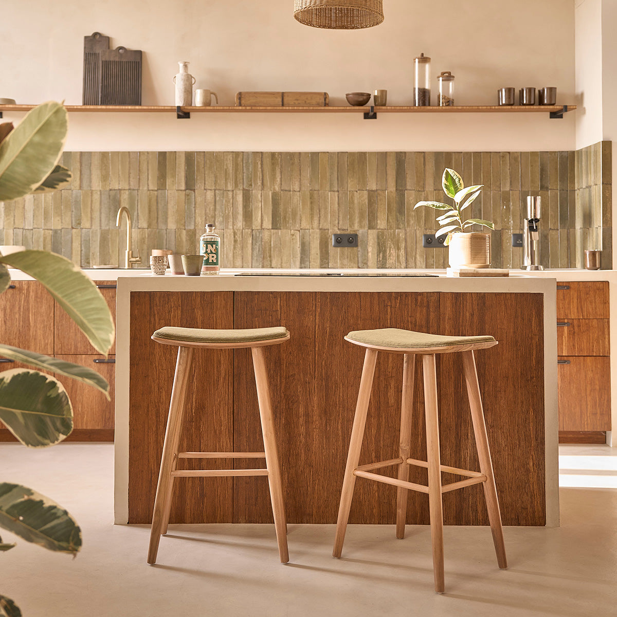 AMBRE - Sgabello in teak massello con seduta in velluto a coste 75 cm